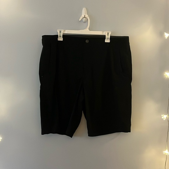 Lululemon Men’s Short Size 40 - Picture 1 of 4
